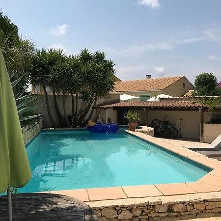 8 Pers+ Piscine Sans Vis A Vis